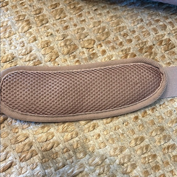 Blush Quilted Laptop Bag - Picture 3 of 10